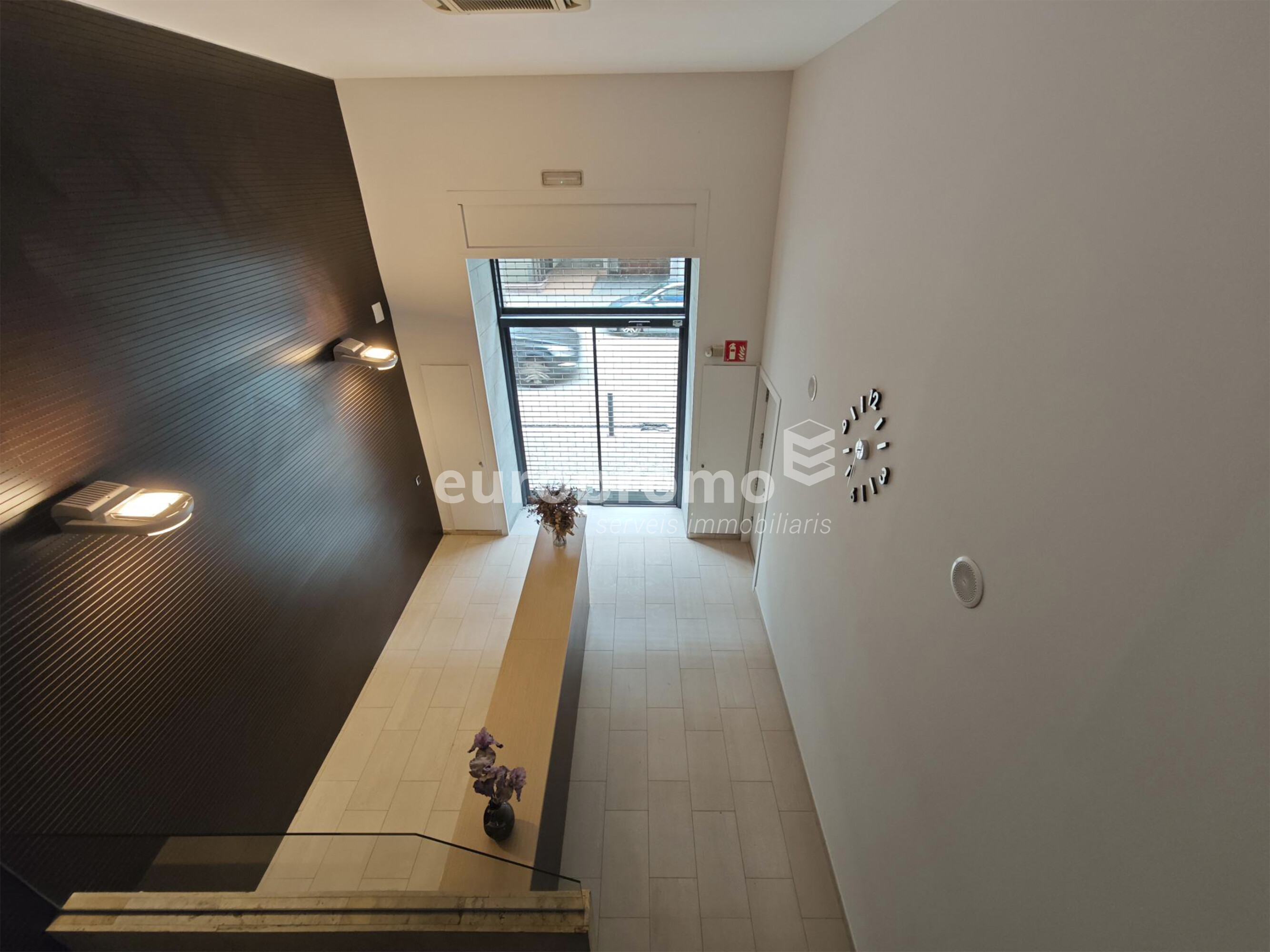Local de 400m2 situat al centre de Girona!